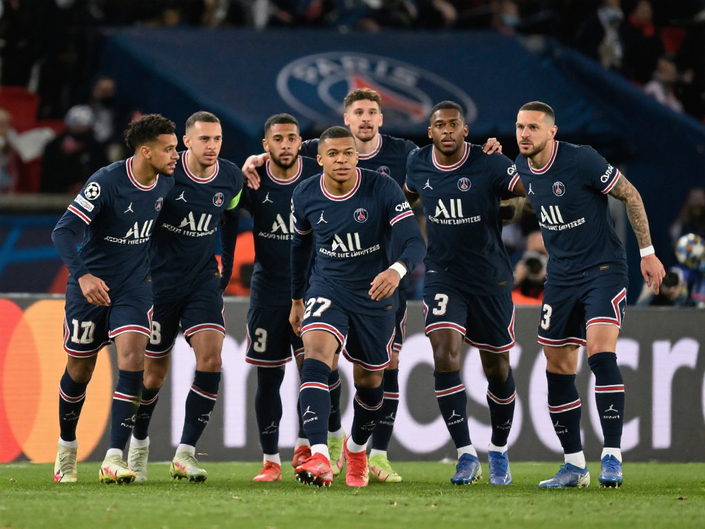 冠军不仅属 冠军不仅属